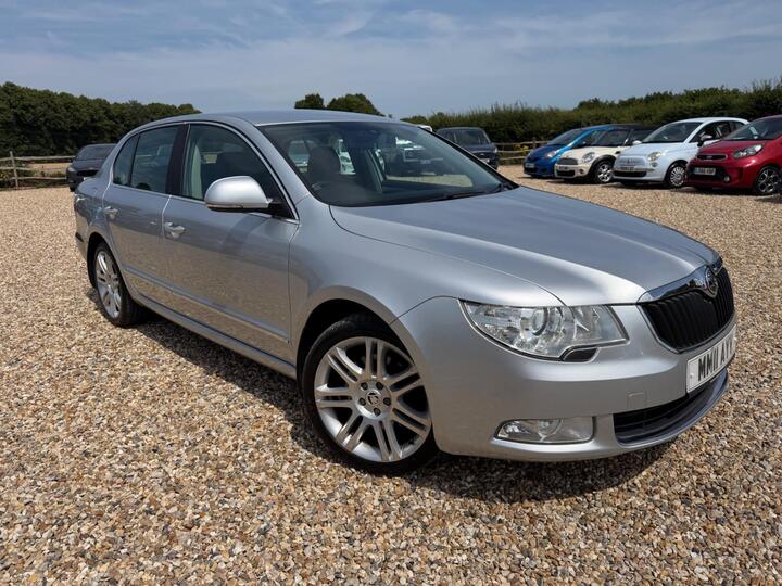 Skoda Superb 1.8 TSI Elegance DSG Euro 5 5dr