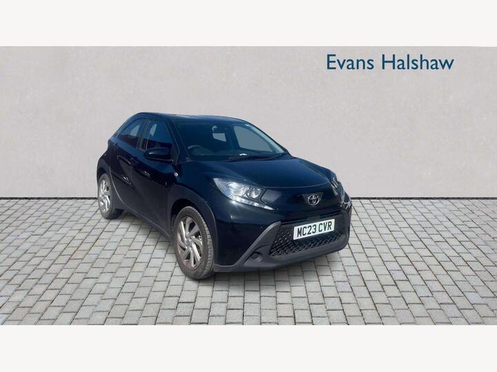 Toyota AYGO X HATCHBACK 1.0 VVT-i Pure 5dr