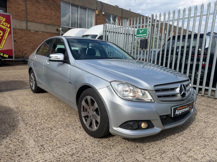 Mercedes-Benz C Class 1.8 C180 BlueEfficiency SE G-Tronic+ Euro 5 (s/s) 4dr