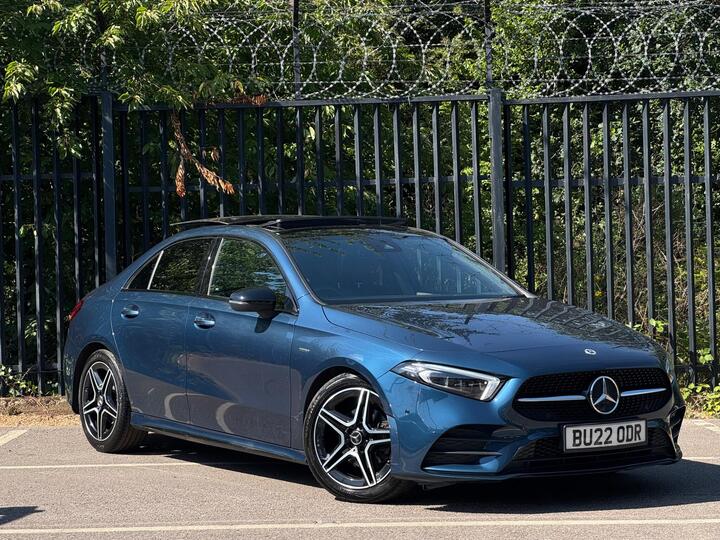 Mercedes-Benz A Class 1.3 A200 AMG Line Edition (Premium Plus) 7G-DCT Euro 6 (s/s) 4dr