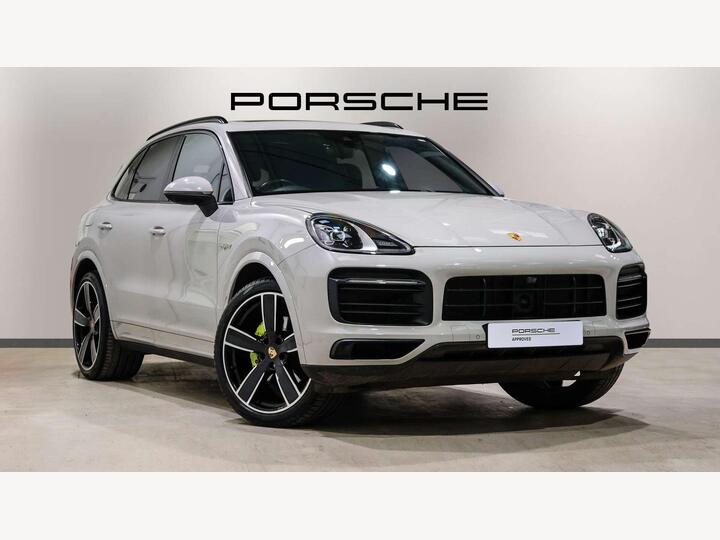 Porsche Cayenne 3.0 V6 E-Hybrid 25.9kWh Black Edition TiptronicS 4WD Euro 6 (s/s) 5dr Porsche Cayenne 3.0 V6 E-Hybrid 25.9kWh Black Edition TiptronicS 4WD Euro 6 (s/s) 5dr