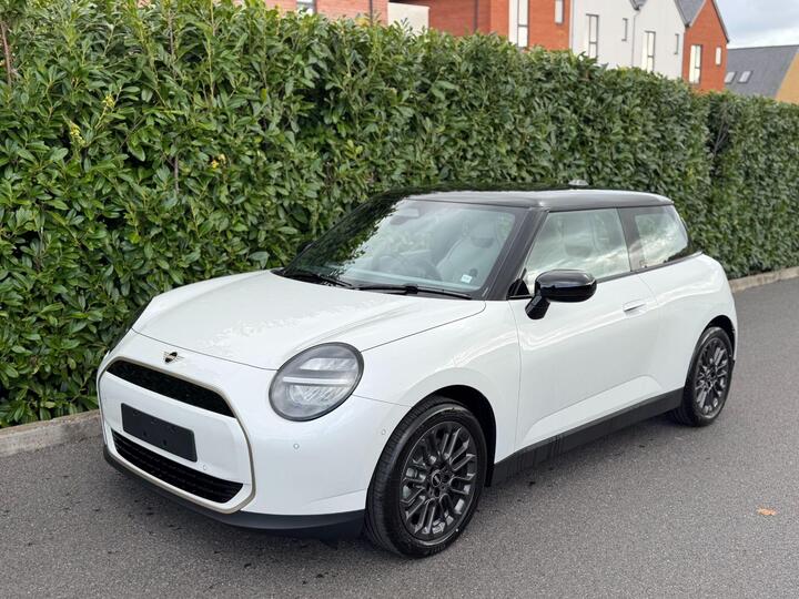MINI Electric Cooper E 40.7kWh Exclusive Auto 3dr