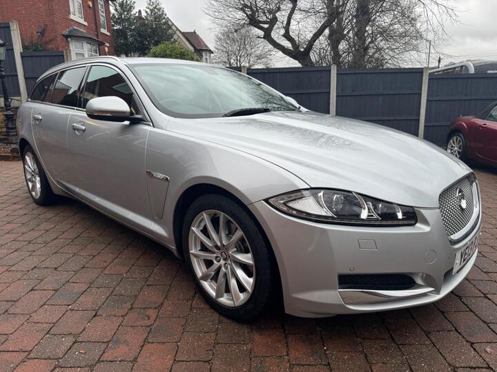 Jaguar XF 2.2d Premium Luxury Sportbrake Auto Euro 5 (s/s) 5dr