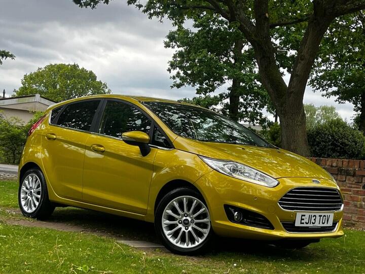 Ford FIESTA 1.6 Titanium X Powershift Euro 5 5dr