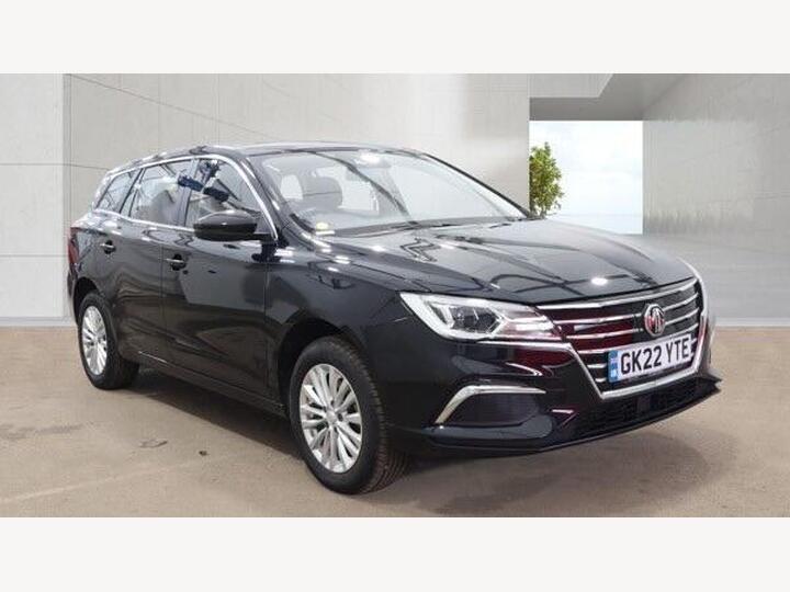 MG MG5 61.1kWh Excite Long Range Auto 5dr