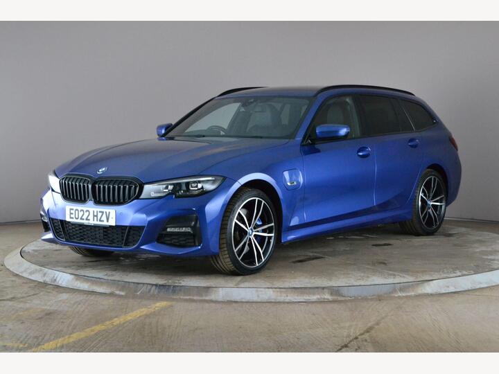 BMW 3 Series 2.0 330e 12kWh M Sport Touring Auto XDrive Euro 6 (s/s) 5dr BMW 3 Series 2.0 330e 12kWh M Sport Touring Auto XDrive Euro 6 (s/s) 5dr