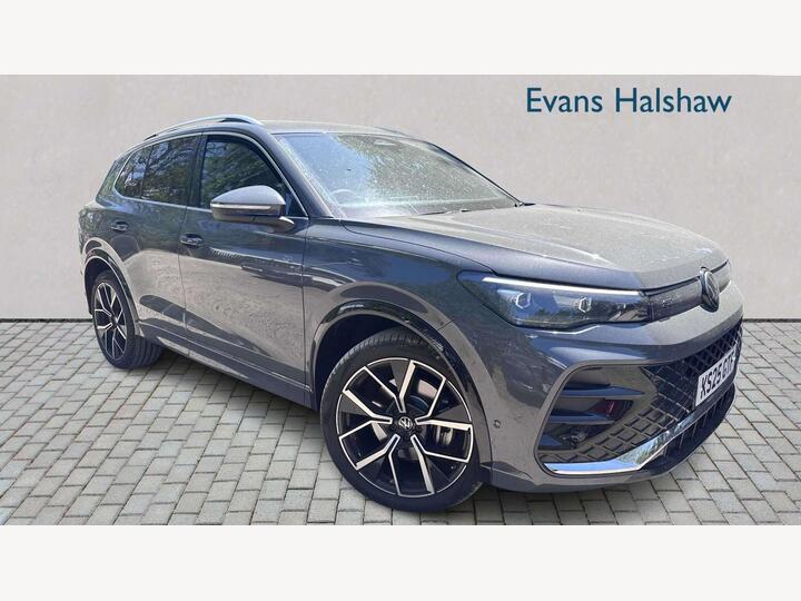 Volkswagen TIGUAN DIESEL ESTATE 2.0 TDI R-Line DSG Euro 6 (s/s) 5dr