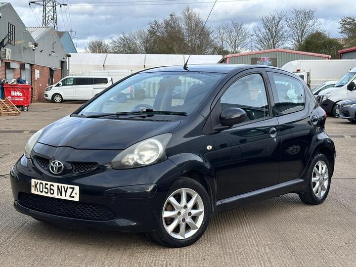 Toyota AYGO 1.0 VVT-i Black MultiMode Euro 4 5dr