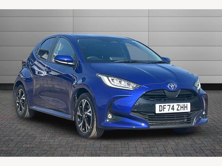 Toyota Yaris 1.5 VVT-h Design E-CVT Euro 6 (s/s) 5dr