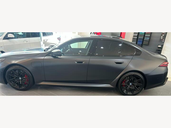 BMW M5 4.4 22.1kWh Steptronic XDrive Euro 6 (s/s) 4dr