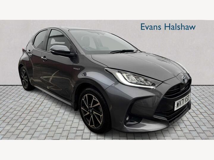 Toyota Yaris 1.5 VVT-h Design E-CVT Euro 6 (s/s) 5dr