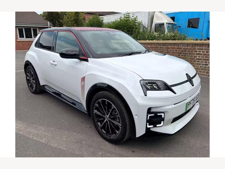Renault 5 E-Tech Electric Comfort Range 52kWh Iconic Five Auto 5dr