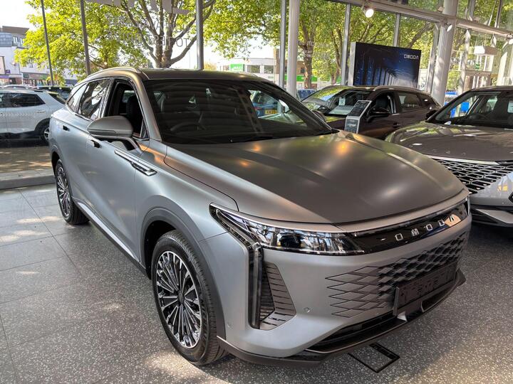 Omoda OMODA 9 1.5T SHS 34.46kWh Noble DHT3 4WD Euro 6 (s/s) 5dr