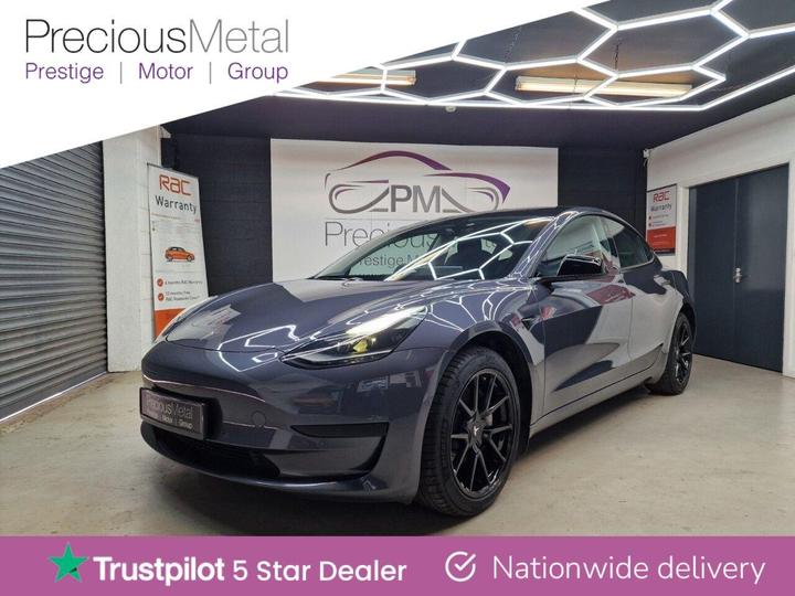Tesla Model 3 Standard Range Plus Auto RWD 4dr