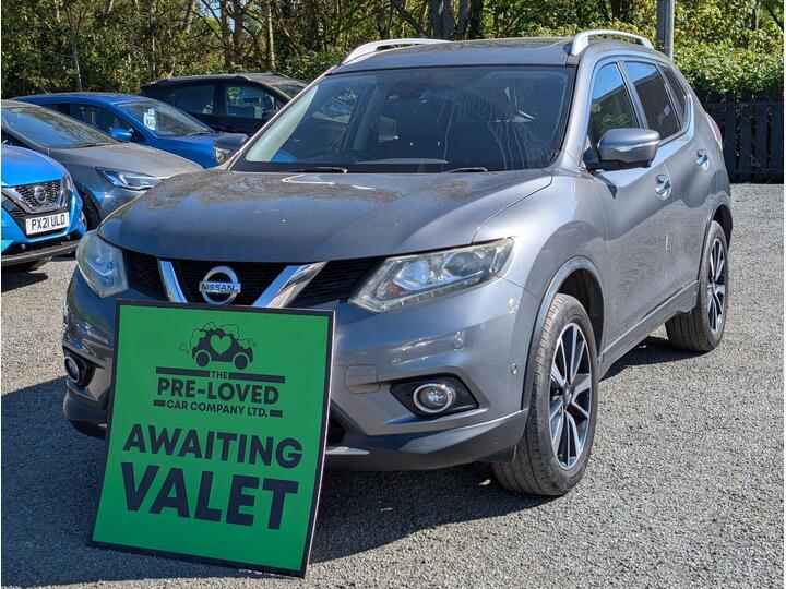 Nissan X-Trail 1.6 DCi Tekna Euro 5 (s/s) 5dr Nissan X-Trail 1.6 DCi Tekna Euro 5 (s/s) 5dr