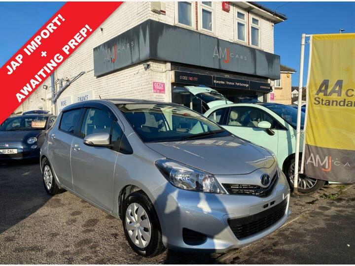 Toyota VITZ 1.3 Automatic Petrol Silver 5dr 5DOOR/ NEW MOT/ SERVICE