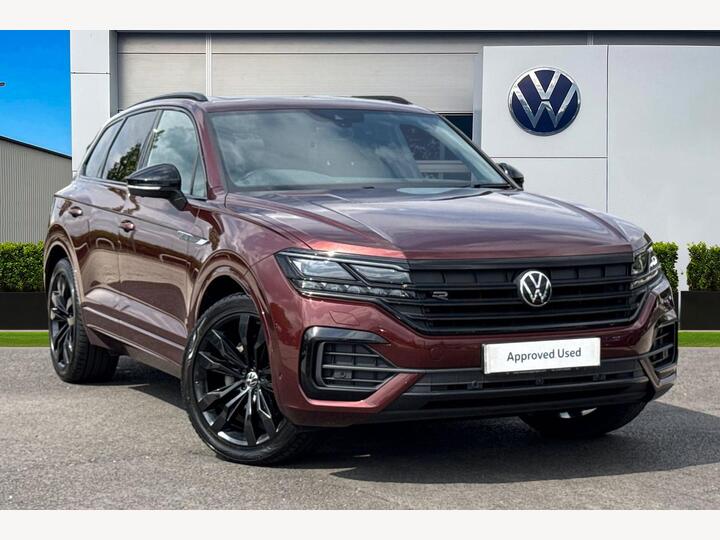 Volkswagen Touareg 3.0 TDI V6 Black Edition Tiptronic 4Motion Euro 6 (s/s) 5dr Volkswagen Touareg 3.0 TDI V6 Black Edition Tiptronic 4Motion Euro 6 (s/s) 5dr
