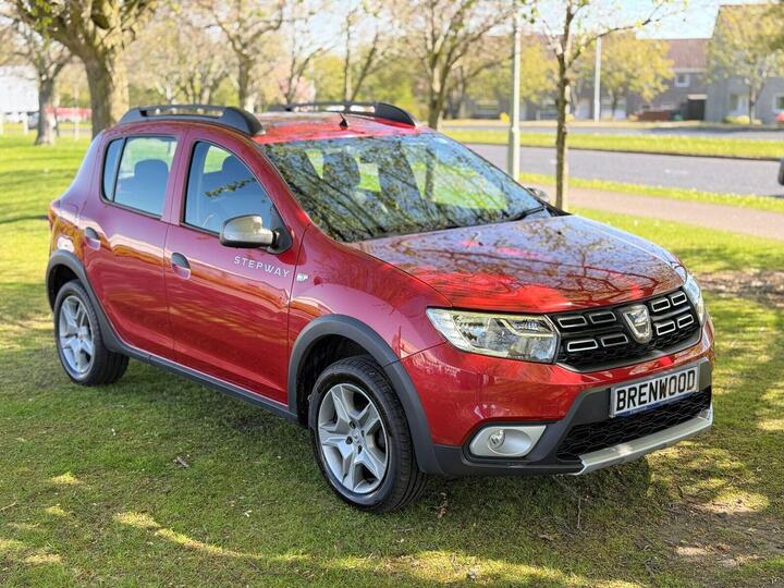 Dacia Sandero Stepway 0.9 TCe Essential Euro 6 (s/s) 5dr