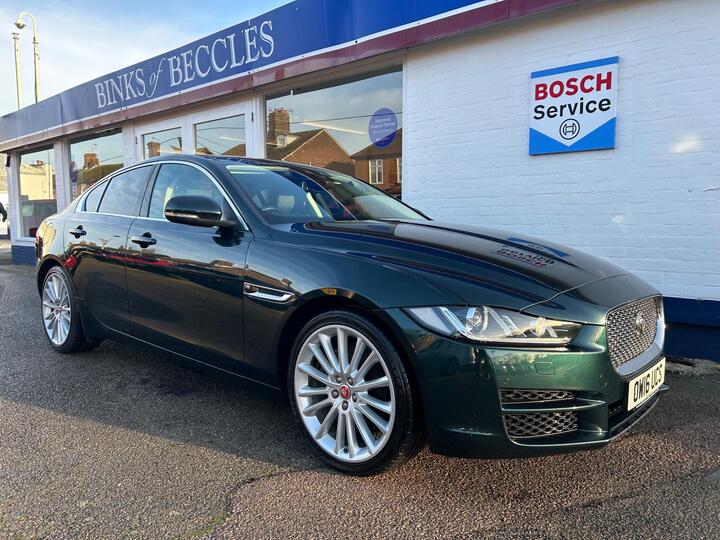 Jaguar XE 2.0d Portfolio Auto Euro 6 (s/s) 4dr