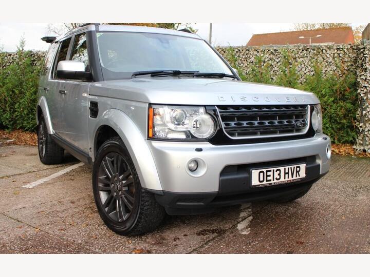 Land Rover DISCOVERY DIESEL ESTATE 3.0 SD V6 HSE Auto 4WD Euro 5 5dr Land Rover DISCOVERY DIESEL ESTATE 3.0 SD V6 HSE Auto 4WD Euro 5 5dr