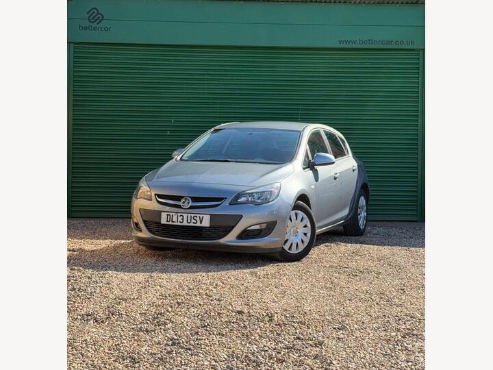 Vauxhall ASTRA 1.6 16v Exclusiv Euro 5 5dr