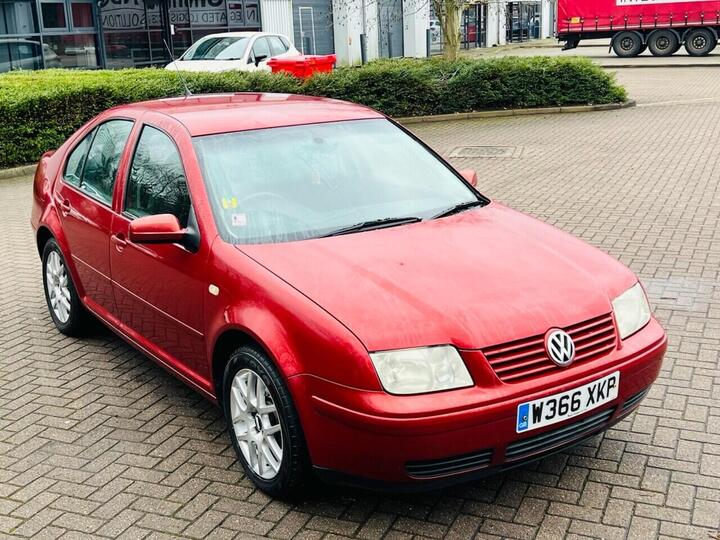 Volkswagen BORA 2.0 SE 4dr