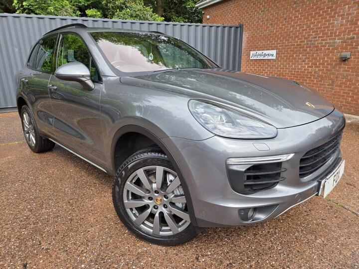 Porsche CAYENNE 3.6T V6 S TiptronicS 4WD Euro 6 (s/s) 5dr Porsche CAYENNE 3.6T V6 S TiptronicS 4WD Euro 6 (s/s) 5dr