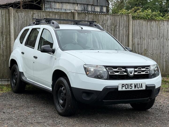 Dacia Duster 1.6 Access 4WD Euro 5 5dr Dacia Duster 1.6 Access 4WD Euro 5 5dr