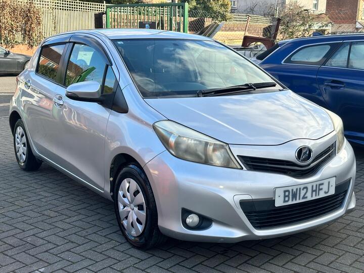 Toyota Vitz /yaris 1.0 Automatic