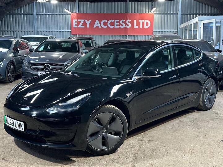 Tesla Model 3 Standard Range Plus Auto RWD 4dr