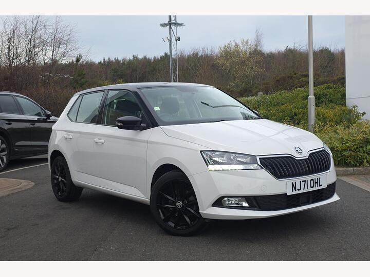 Skoda Fabia 1.0 TSI Colour Edition Euro 6 (s/s) 5dr Skoda Fabia 1.0 TSI Colour Edition Euro 6 (s/s) 5dr