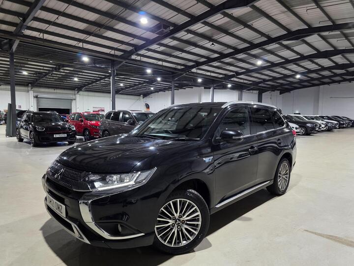 Mitsubishi Outlander 2.4h TwinMotor 13.8kWh Dynamic CVT 4WD Euro 6 (s/s) 5dr