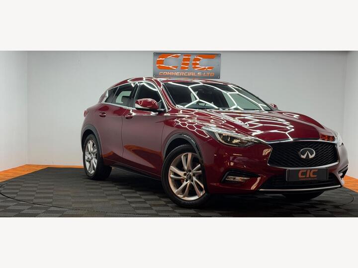 Infiniti Q30 1.6T Premium Euro 6 (s/s) 5dr