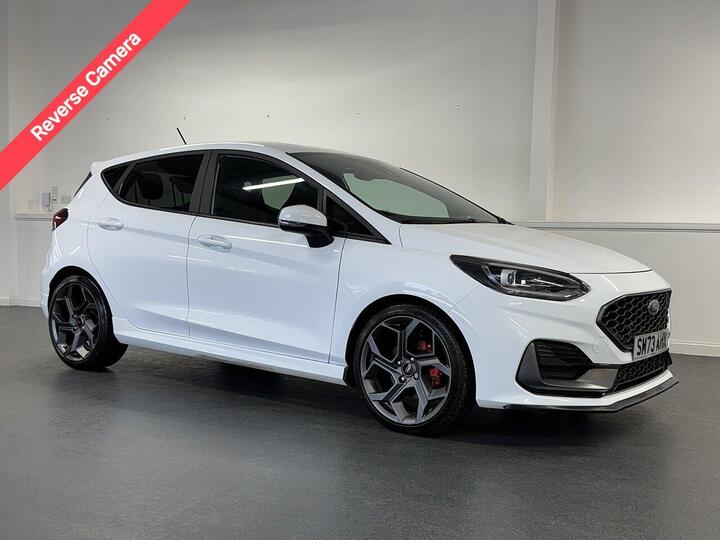 Ford Fiesta 1.5T EcoBoost ST-3 Euro 6 (s/s) 5dr Ford Fiesta 1.5T EcoBoost ST-3 Euro 6 (s/s) 5dr