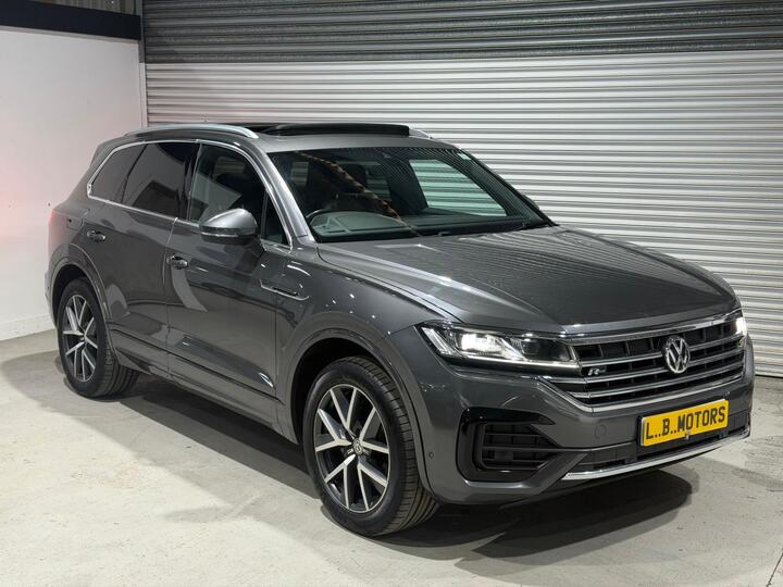 Volkswagen Touareg 3.0 TDI V6 R-Line Tiptronic 4Motion Euro 6 (s/s) 5dr Volkswagen Touareg 3.0 TDI V6 R-Line Tiptronic 4Motion Euro 6 (s/s) 5dr