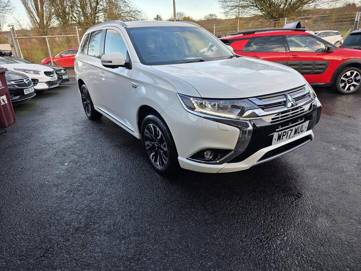 Mitsubishi Outlander 2.0h 12kWh 4h CVT 4WD Euro 6 (s/s) 5dr