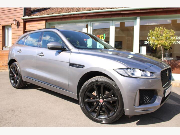 Jaguar F-PACE 2.0 D180 Chequered Flag Auto AWD Euro 6 (s/s) 5dr