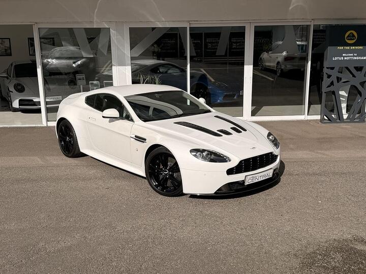 Aston Martin Vantage Vantage  Hatchback 5.9 Manual Petrol