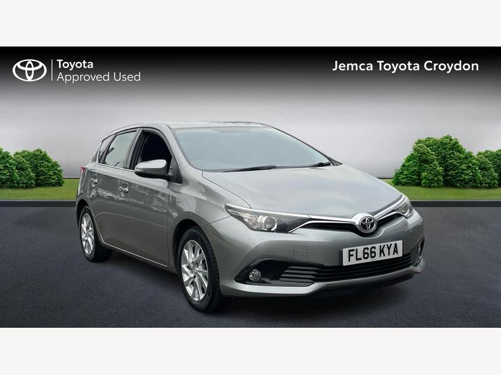 Toyota Auris 1.2 VVT-i Icon Euro 6 (s/s) 5dr Toyota Auris 1.2 VVT-i Icon Euro 6 (s/s) 5dr