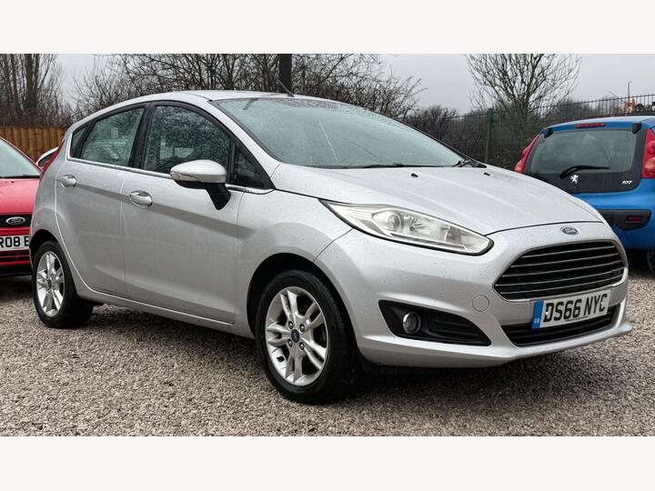 Ford Fiesta 1.25 Zetec Euro 6 5dr