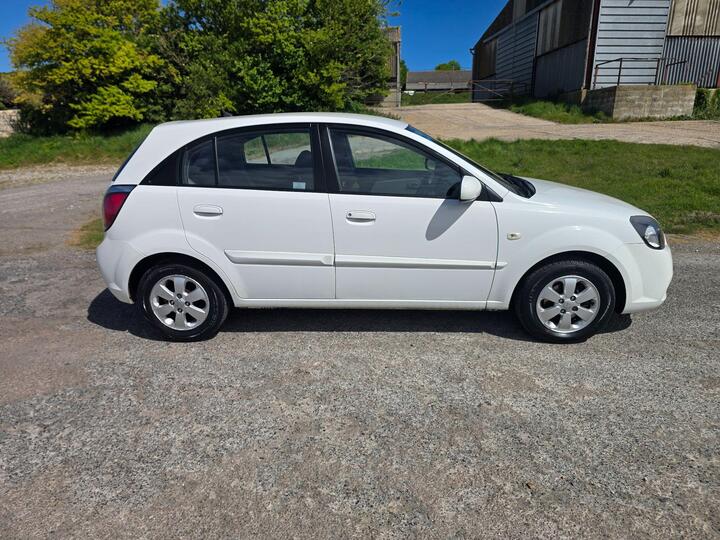 Kia Rio 1.5 CRDi Domino 5dr