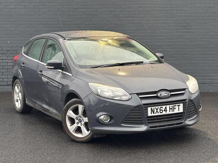 Ford Focus 1.6 Zetec Navigator Euro 5 5dr