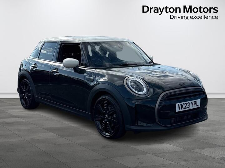 MINI Hatch 1.5 Cooper Resolute Edition Steptronic Euro 6 (s/s) 5dr