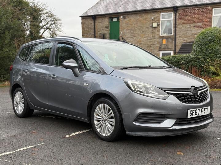 Vauxhall ZAFIRA TOURER 1.6 CDTi EcoTEC Design Euro 6 (s/s) 5dr Vauxhall ZAFIRA TOURER 1.6 CDTi EcoTEC Design Euro 6 (s/s) 5dr