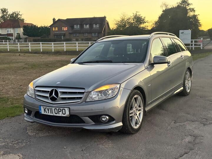 Mercedes-Benz C Class 1.8 C180 BlueEfficiency Sport Auto Euro 5 5dr