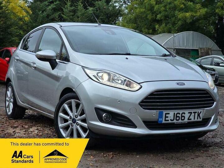 Ford Fiesta 1.0T EcoBoost Titanium Euro 6 (s/s) 5dr