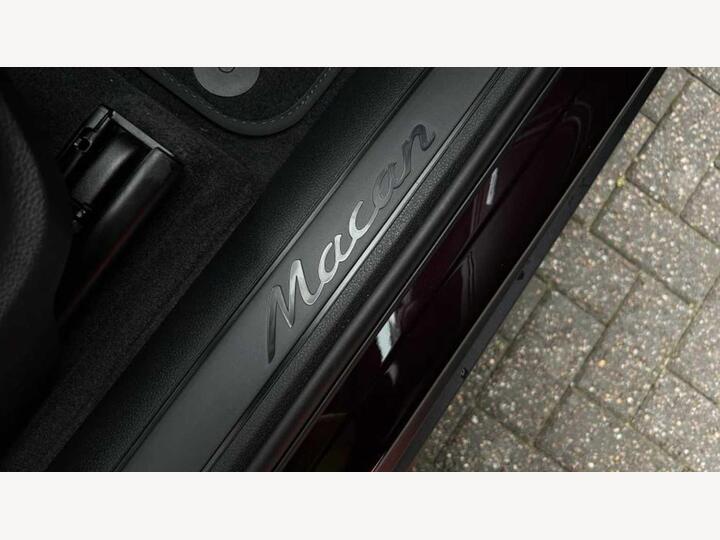 Porsche Macan 2.0T PDK 4WD Euro 6 (s/s) 5dr