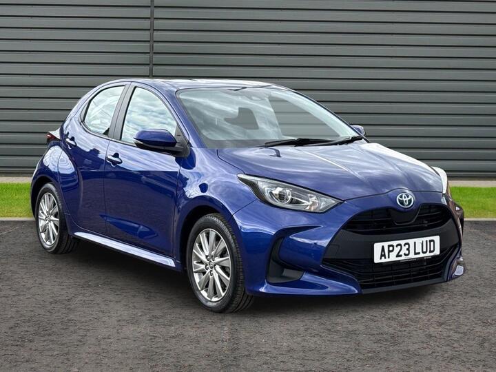 Toyota Yaris 1.5 VVT-h Icon E-CVT Euro 6 (s/s) 5dr