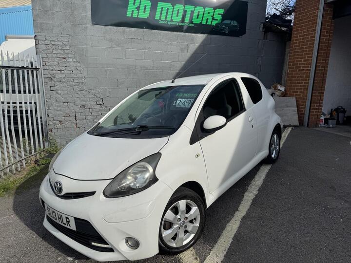 Toyota AYGO 1.0 VVT-i Fire Euro 5 5dr