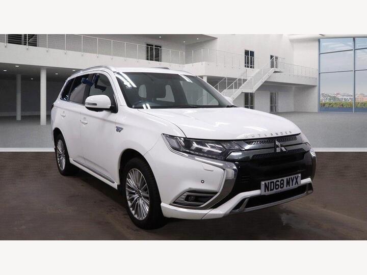 Mitsubishi Outlander 2.4h TwinMotor 13.8kWh 4h CVT 4WD Euro 6 (s/s) 5dr